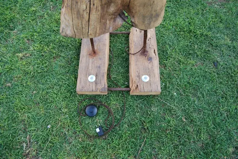 Escultura iluminada decorativa arte con madera 7